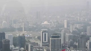 Pemprov DKI Siapkan Hujan Buatan Atasi Polusi Jakarta Usai Laga AC Milan vs Chelsea