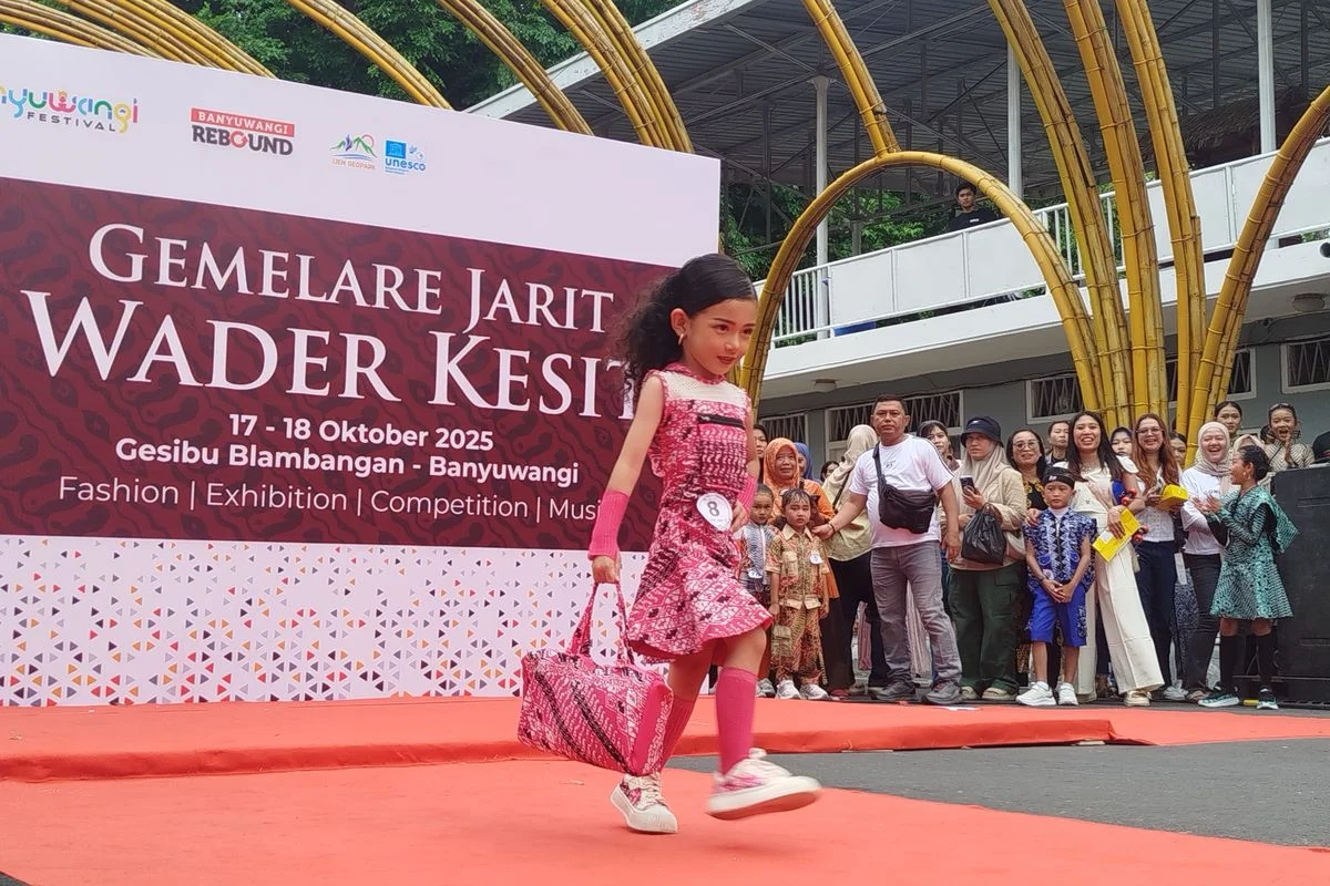 Pesona Motif “Wader Kesit” Hiasi Banyuwangi Batik Festival 2025: Anggun, Kolaboratif, dan Sarat Filosofi