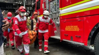 Petugas Damkar DKI Meninggal Saat Bertugas Padamkan Kebakaran TPS di Jakarta Timur