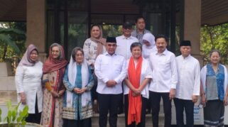 Pimpinan MPR Ziarah ke Makam Proklamator Mohammad Hatta