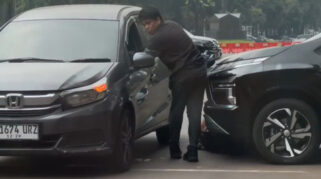 Polisi Klarifikasi Aksi Debt Collector Periksa Kolong Mobil di Parkiran GBK