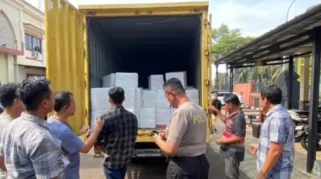 Polsek Serpong Kejar-kejaran dengan Truk Boks Pembawa 46 Juta Butir Obat Keras