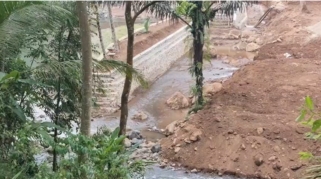 Proyek Pengalihan Aliran Sungai Cikalumpang Dihentikan Setelah Penolakan Warga dan Tokoh Banten