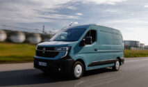 Renault Master Tampil Dominan di Pasar Kendaraan Komersial Ringan Eropa 2026