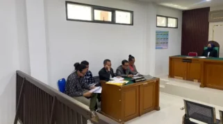 Sidang Perdana Gugatan Praperadilan Wabup PALI Iwan Tuaji Digelar, PH Soroti Penyebutan OTT