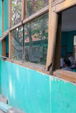 Siswa SMPN 2 Ngamprah Inisiatif Perbaiki Fasilitas Sekolah yang Rusak