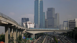 Tarif Khusus Rp 8 Berlaku untuk Transjakarta, MRT, dan LRT Jakarta Saat HUT ke-81 RI