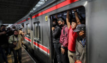 Tarif Spesial Rp 8 untuk Naik KRL, MRT, LRT, dan TransJakarta pada HUT ke-81 RI