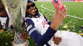 Tottenham Hotspur Pertahankan Harga untuk Djed Spence Meski Tawaran Inter Milan Capai Rp617 Miliar