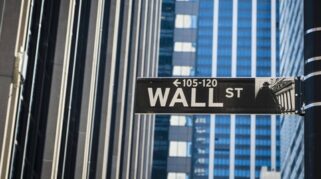 Wall Street Menguat Didukung Lonjakan Saham Sektor Kesehatan dan Penurunan Imbal Hasil Obligasi AS