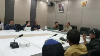 Warga Desa Sumberarum Desak PT SIG Tuban Tanggapi Polusi Debu dan Bau