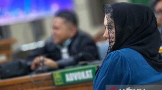 Bupati Pekalongan Nonaktif Fadia Arafiq Dituntut 5 Tahun Penjara atas Kasus Gratifikasi dan Pengaturan Outsourcing