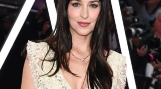 Dakota Johnson Memukau dengan Gaun Sheer di Pemutaran Film Verity di London