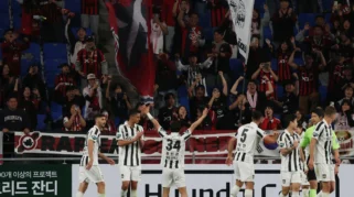 FC Seoul Kuasai K League 1, Namun Terancam Sanksi atas Spanduk Hinaan Saat Duel Ulsan