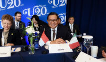 Gubernur DKI Jakarta Tawarkan 37 Proyek Investasi Senilai 7 Miliar USD di U20 Mayors Summit 2026