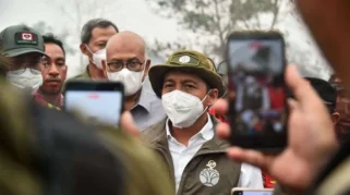 Kemenhut Bekukan Izin Lima Perusahaan PBPH di Kalbar Akibat Kebakaran Hutan