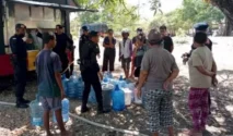Ketersediaan Air Bersih Menjadi Prioritas Utama bagi Pengungsi Gempa Flores NTT
