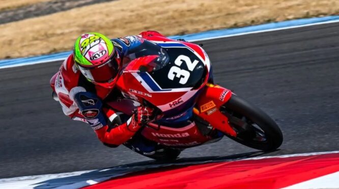 Kiandra Ramadhipa Optimis Kejar Gelar Juara Moto3 Junior di Valencia