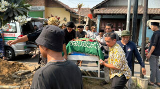 Kisah Pilu Muhammad Adam Assegaf, Korban KM Virgo yang Baru Melamar dan Kini Dimakamkan di Kudus