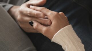 Mengenal Love Language Physical Touch dan Cara Memenuhinya dalam Hubungan