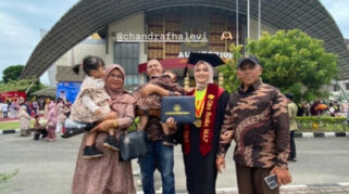 Menjalani 18 Bulan Tanpa Suami: Kisah Istri Prajurit, Ibu, dan Mahasiswi yang Kuat Menghadapi Tantangan