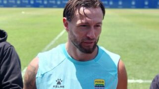 Persib Bandung Siap Hadapi Tantangan Empat Kompetisi Musim 2026/2027 dengan Optimisme Marc Klok