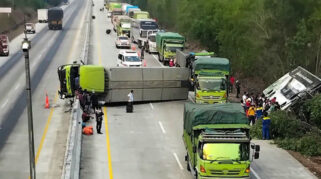 Sopir Bus Tewas dalam Kecelakaan Tabrakan dengan Truk Trailer di Tol Terpeka Lampung
