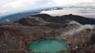 Status Waspada Gunung Dempo dan Erupsi Anak Krakatau: Batas Aman dan Rekomendasi Keselamatan