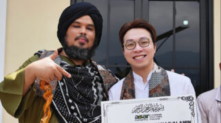 Ustaz Derry Sulaiman Tegaskan Keaslian Status Islam Richard Lee dan Siap Jadi Saksi di Sidang