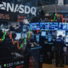 Wall Street Menguat Didukung Saham Teknologi dan Perkembangan AI di Tengah Ketidakpastian Global