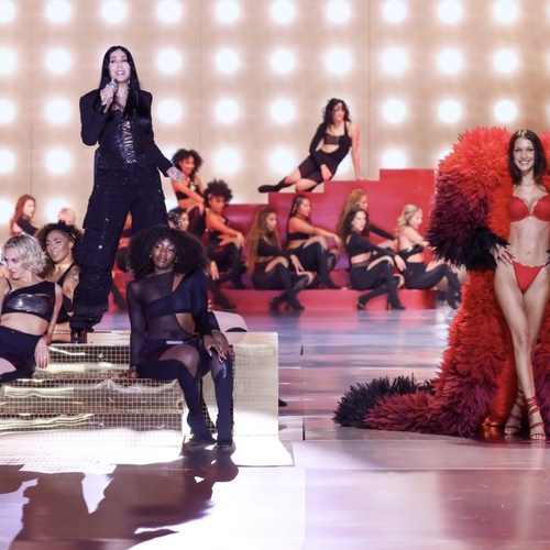 12 Penampilan Musisi Paling Ikonik Sepanjang Sejarah Victoria's Secret Fashion Show