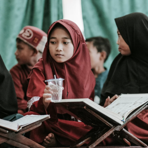 4 Contoh Teks MC Susunan Acara Apel Hari Santri 2026 yang Rapi