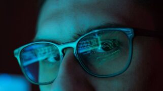 Agensi Iklan Israel Bajak Google Ads buat Spionase, Gak Diklik Spyware Terpasang