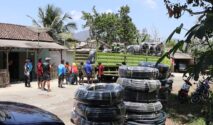 Akhiri Krisis Air Bersih di Desa Wonorejo, Relawan dan Swasta Pasang Pipa ALVApipe 10,9 Km