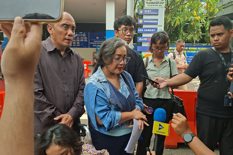 Amanda Andono Lapor Pengeroyokan Usai Protes Kembang Api di Polda Metro Jaya