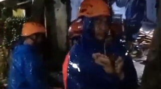 Atap Rumah di Bojonggede Ambruk Akibat Hujan Angin, Tiga Orang Luka dan Dievakuasi ke RSUD Cibinong
