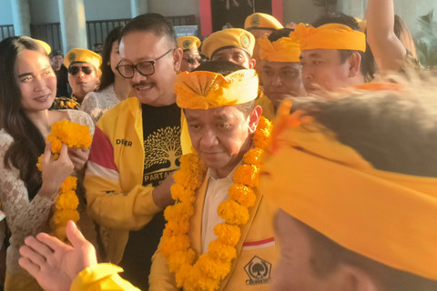 Bahlil Konfirmasi Mundurnya Sekjen Golkar dari DPR Usai Dilantik Jadi Menperin