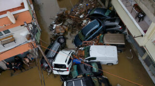Banjir Melanda Istanbul Akibat Hujan Deras, Sungai Kagthane Meluap