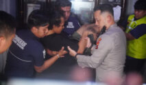 Bantuan Kursi Roda untuk Fiki Mutakin, Korban Perompakan di Somalia