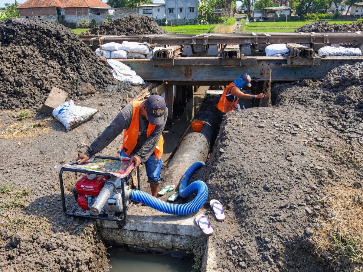 KAI Daop 9 Jember Bangun Box Culvert di Dua Titik Jalur KA