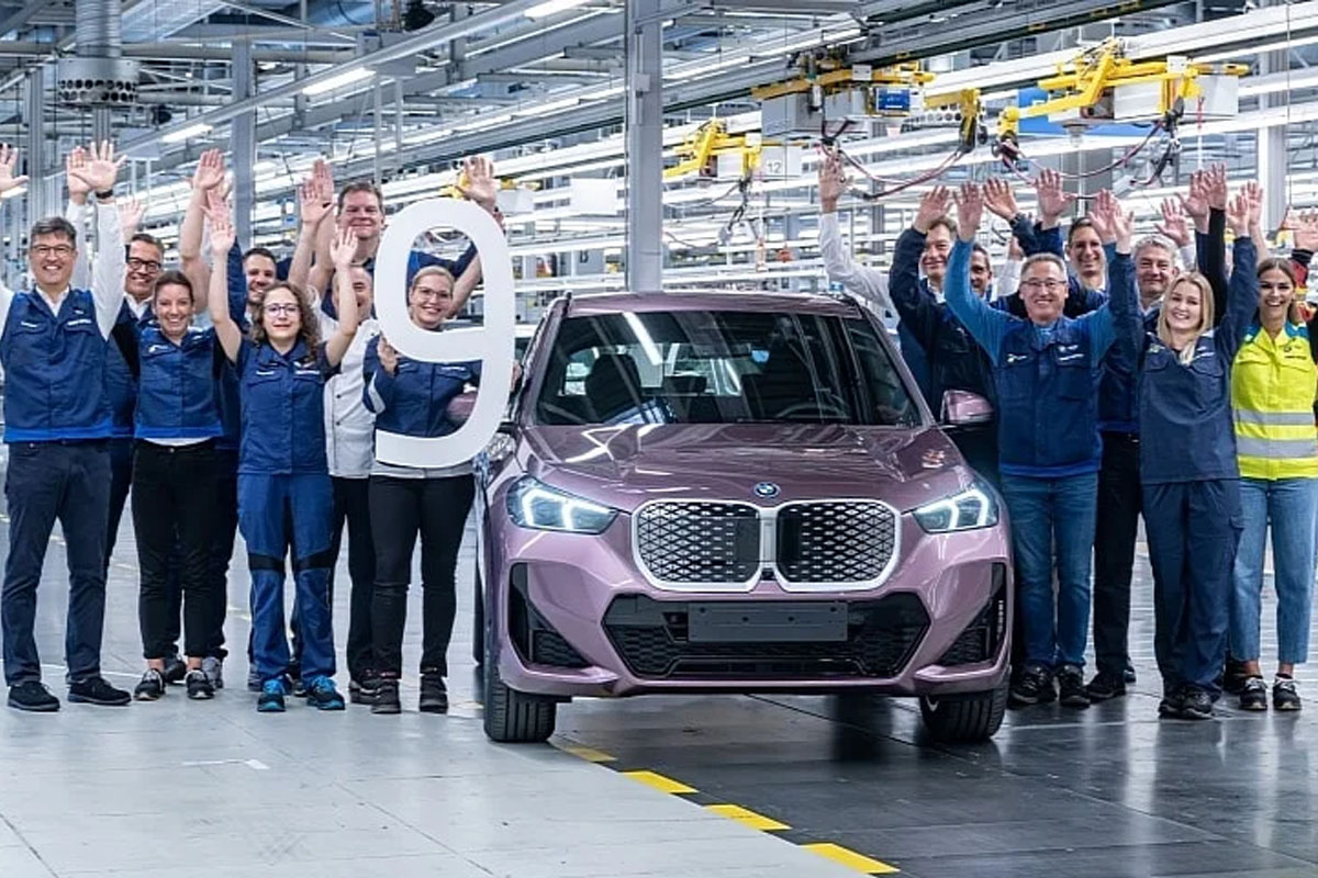 BMW Restrukturisasi Manajemen dengan Penggunaan Kecerdasan Buatan