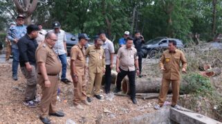 Bupati Tangerang Cek Titik Rawan Banjir di Pasar Kemis, Normalisasi Saluran Disiapkan
