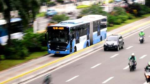 Bus TransJakarta Mengeluarkan Asap di Koridor 2, Kendala Mesin Turbo Teridentifikasi