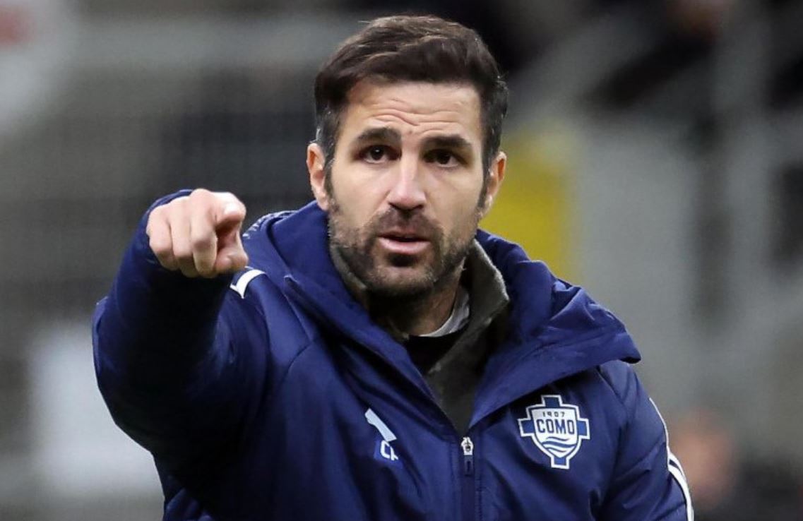 Cesc Fabregas Jawab Isu Latih Manchester United
