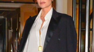 Chilli-Pepper Nails Victoria Beckham Jadi Tren Manikur Musim Dingin yang Terlihat Mewah