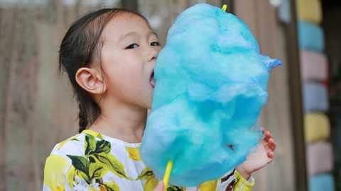 Dampak Kebiasaan Makan Manis pada Anak Menurut Dokter