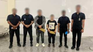 Dua Dokter Asal Tiongkok Dideportasi Usai Buka Praktik Ilegal di Bali