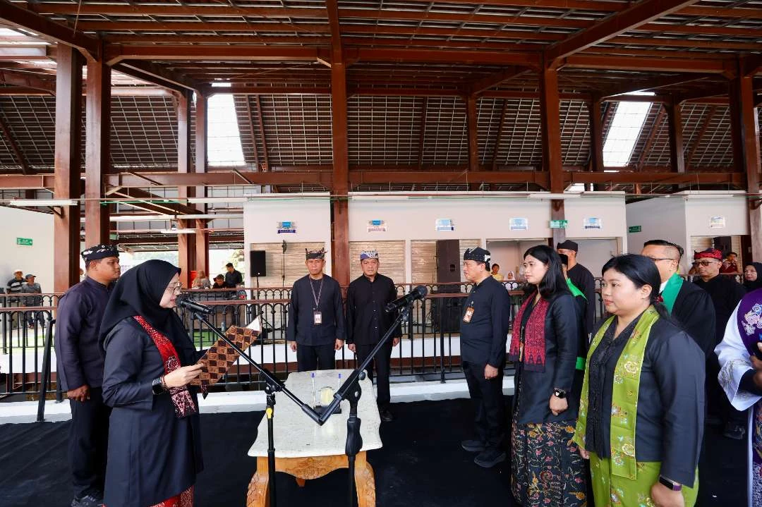 Dua Kepala OPD dan 8 Camat di Lingkungan Pemkab Banyuwangi Dilantik di Banyuwangi
