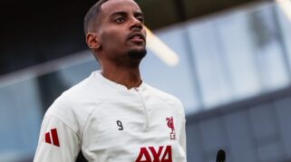 Dua Pemain Liverpool Diragukan Tampil Melawan Manchester City Akibat Cedera