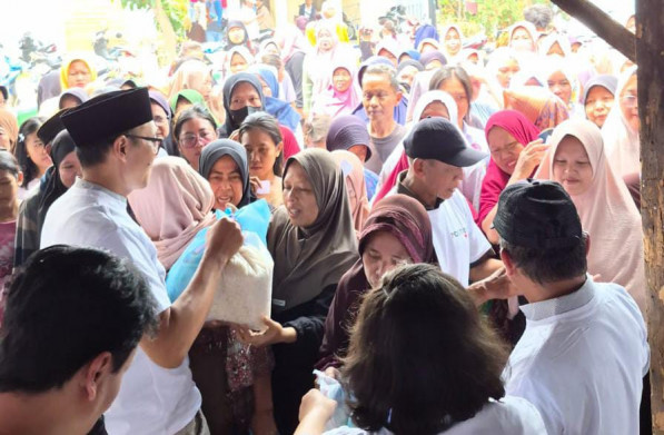 Dua Tahun Prabowo-Gibran: Postidar 98 Resolution Network Berbagi untuk Kebersamaan